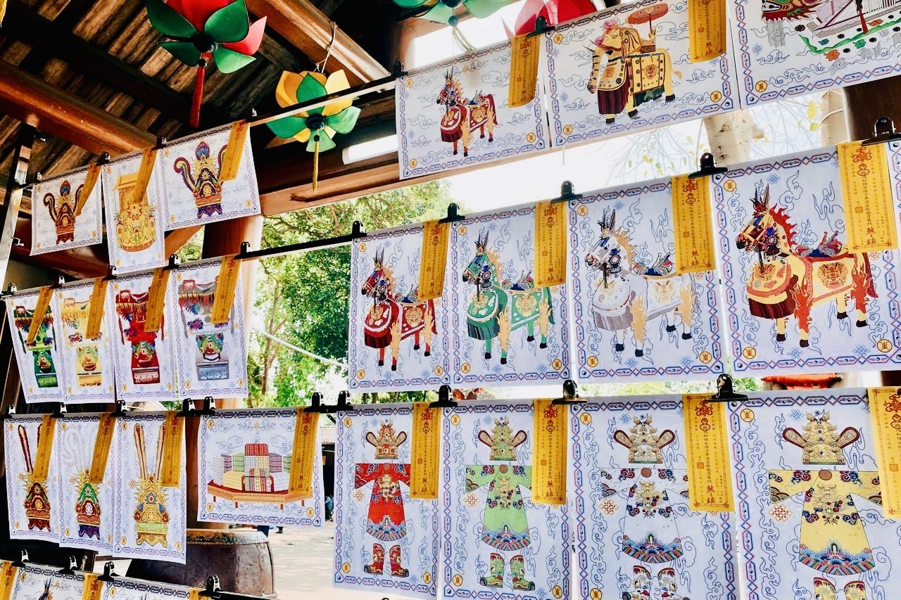Ký sự tại Đền Rừng:  Cuộc cách mạng trong hầu đồng
