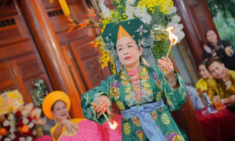 Chân dung đồng thầy Nguyễn Thị Hiến - Giữ đạo bằng tâm, phụng thờ bằng đức