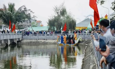 Một vài suy nghĩ về việc tổ chức hát quan họ và múa rối nước ở lễ hội Kinh Dương Vương