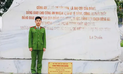 Từ dựng lán bắt sóng học online đến sinh viên Học viện Cảnh sát nhân dân