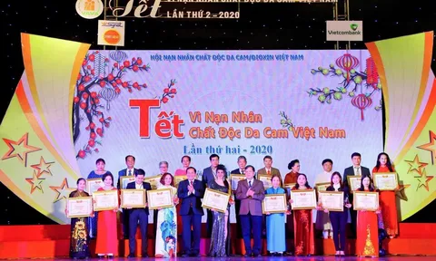 Tấm gướng sáng giữ gìn giá trị văn hóa và lan tỏa tinh thần nhân ái trong cộng đồng