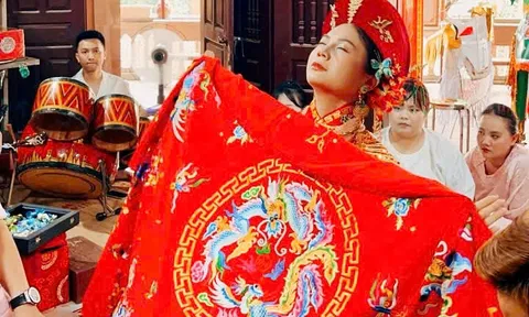 Thanh đồng Nguyễn Thị Hồng Vân: Giữ “cái gốc” trong thực hành tín ngưỡng thờ Mẫu hôm nay
