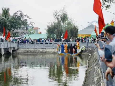 Một vài suy nghĩ về việc tổ chức hát quan họ và múa rối nước ở lễ hội Kinh Dương Vương