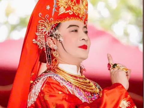 Nghệ nhân Vũ Ngọc Chinh - Người giữ lửa tín ngưỡng thờ Mẫu nơi cửa biển xứ Thanh