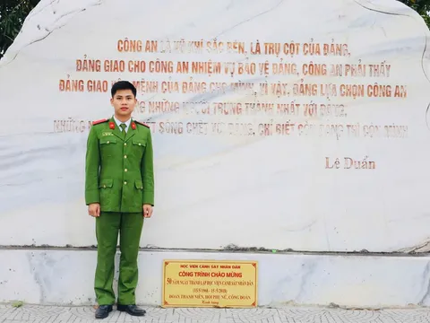 Từ dựng lán bắt sóng học online đến sinh viên Học viện Cảnh sát nhân dân